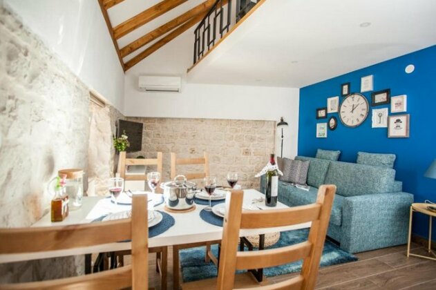 Villa Lucia Trogir - Photo3