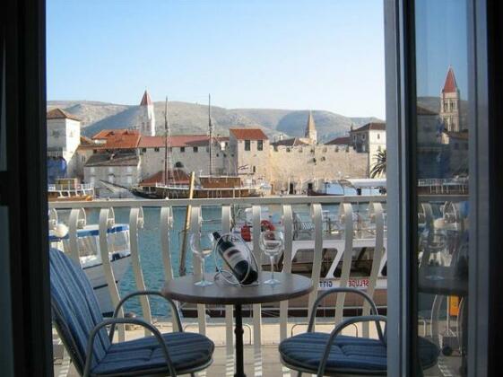 Villa Tudor Trogir - Photo4