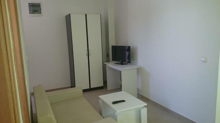 Apartmant Lara Ugljan - Photo4