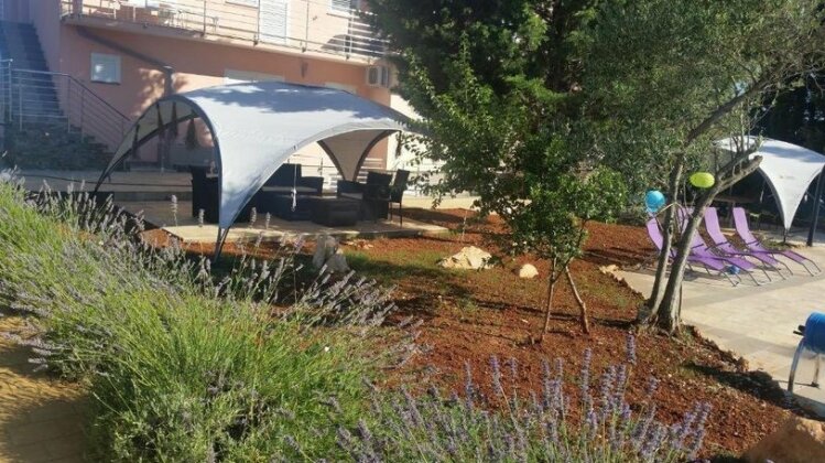 Olive Apartments Ugljan