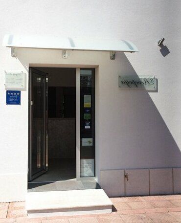 Apartments and Rooms Degra - Photo3