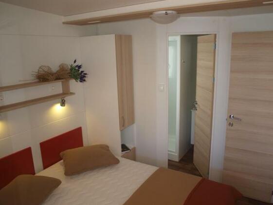 Camping Adria Mobile Home Park Umag - Photo4