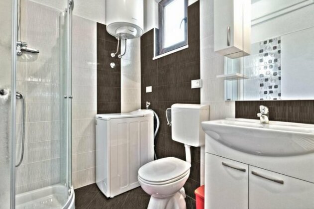 CICI house with apartment - Photo2