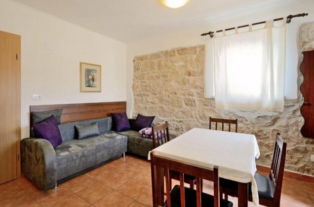 VIKTORIJA house with apartment - Photo5