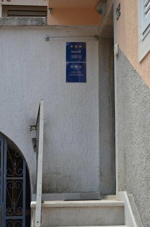Apartments & Rooms Dinko - Photo2
