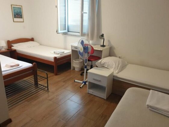 Rooms Airport Zagreb - Photo5