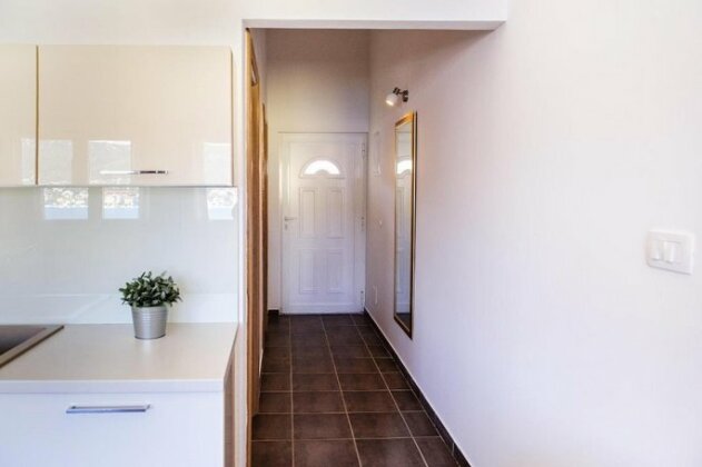 Apartments Zdenka Vinisce - Photo2