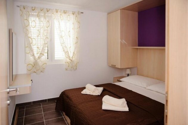 Apartments Zdenka Vinisce - Photo3