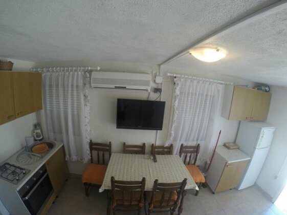 Holiday Home Leko - Photo4