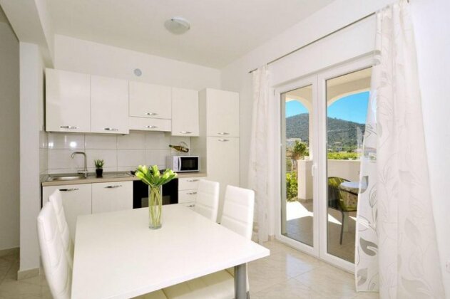 Holiday Home Mery - Photo2