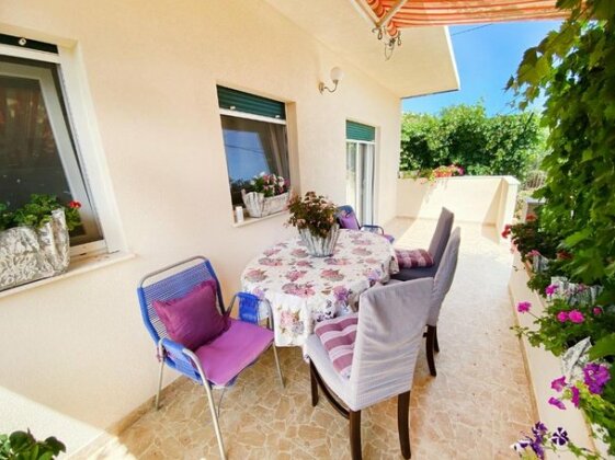 Nena Holiday House in Vinisce - Photo4