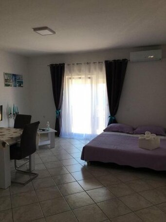 Gavran Apartment Vinjerac - Photo2