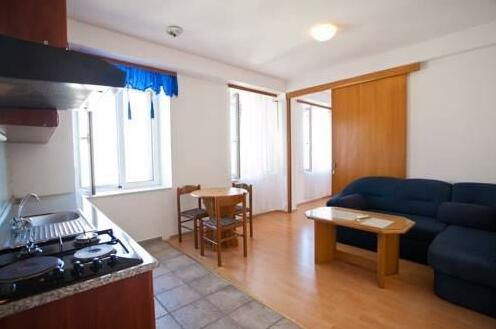 Apartments Alen Vis - Photo3
