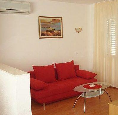 Apartments and Rooms Dis - Photo2