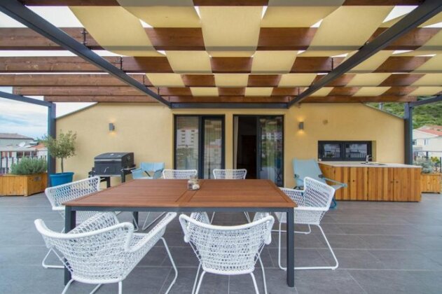 Bella Vista Suites - Photo5