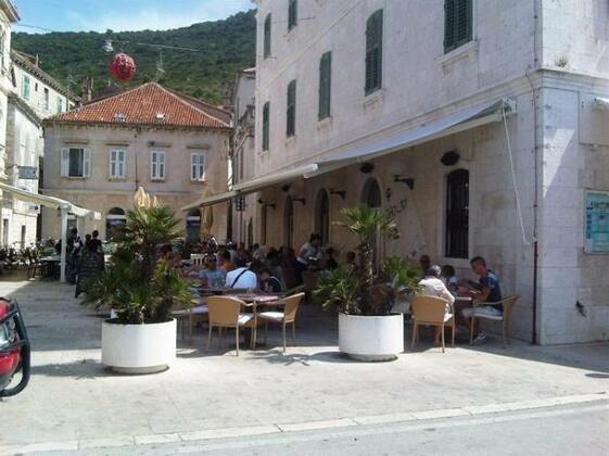 Hotel Tamaris Vis - Photo2