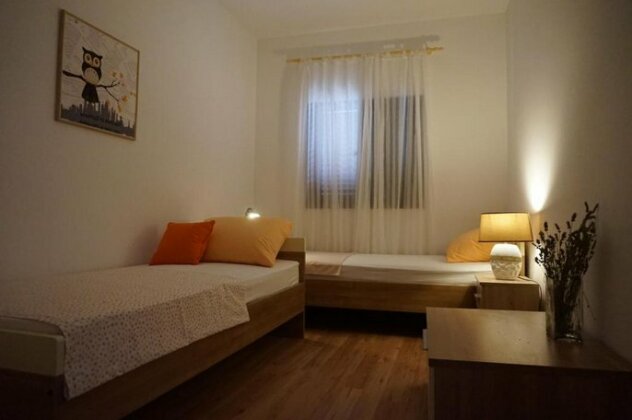 Apartment Summer Day - Photo2