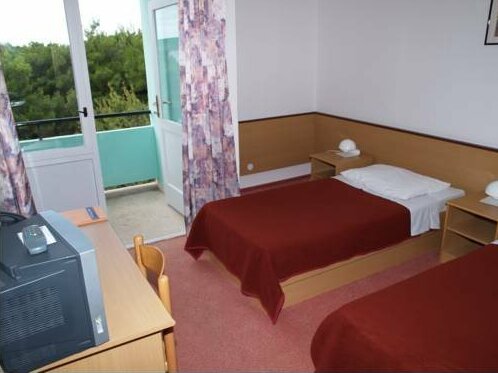 Rivijera Hotel Miran Pirovac - Photo4