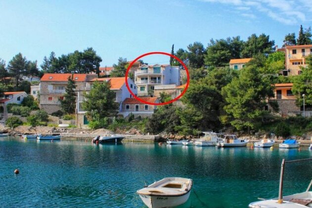 Apartments by the sea Basina Hvar - 8754
