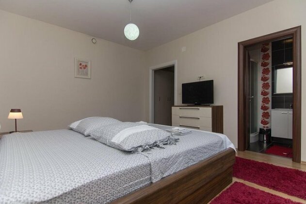 Holiday Home Dusina - Photo5