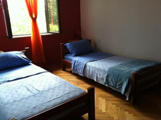 Cozy Summer House On Sand Beach - Photo2