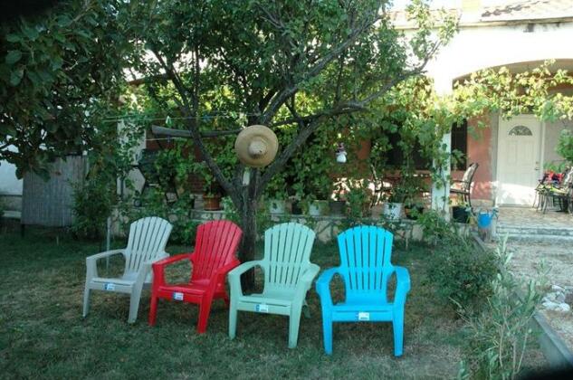 Cozy Summer House On Sand Beach - Photo3