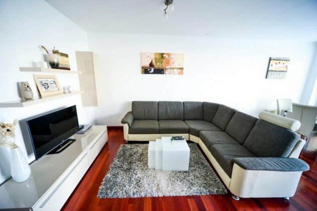 Apartment Mahagony Deluxe - Photo4