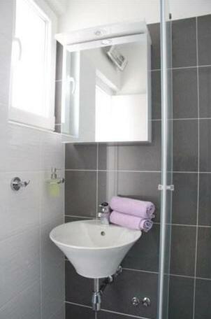 Apartment Paula with Private Jacuzzi - Photo5