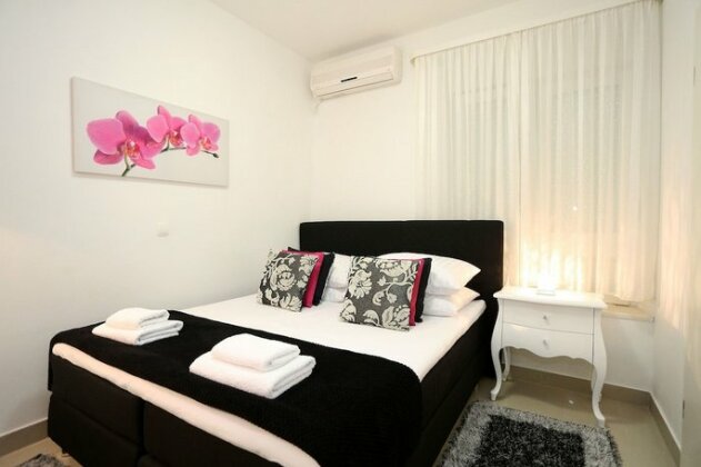 Central Square Guest House - Photo5