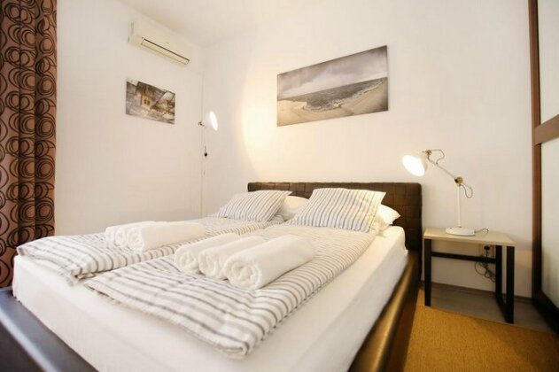 Greta Residence - Photo5