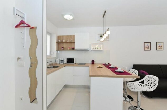 Luka Residence Apartments - Photo5