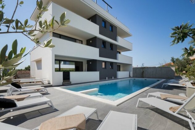 Mirabilis Residence - Photo2