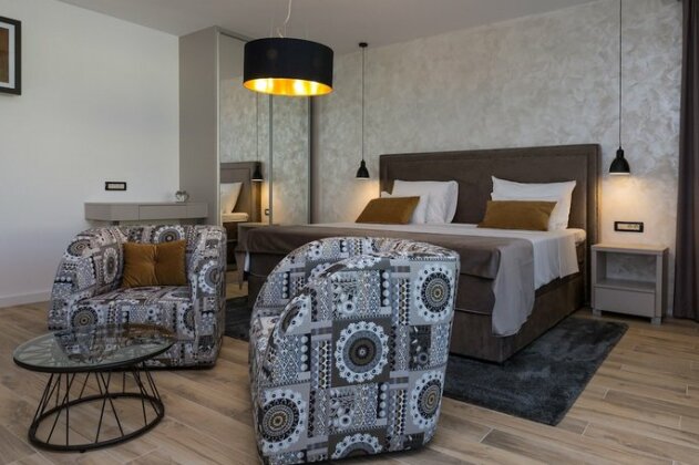 Mirabilis Residence - Photo5