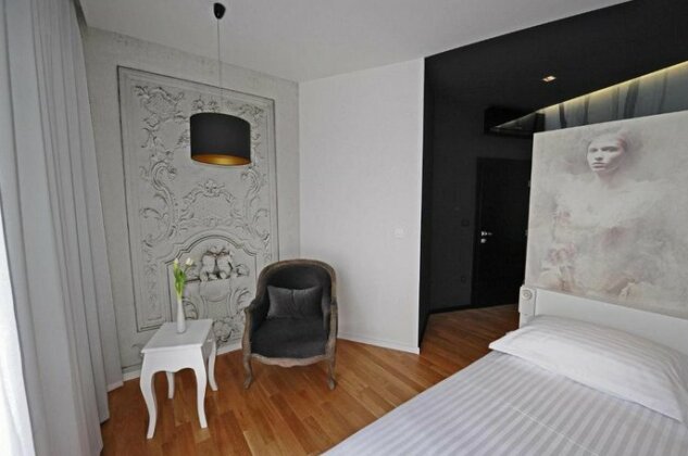 Tinel B&B Premium Edition - Photo5