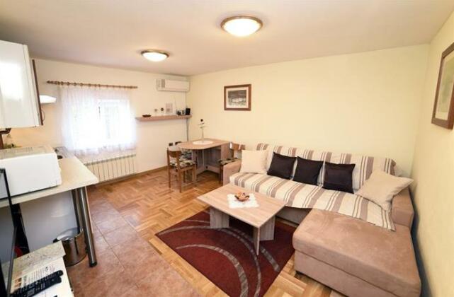 Apartment Srebrnjak - Photo3