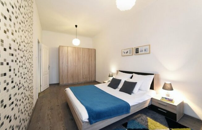 Block Apartment - Photo2