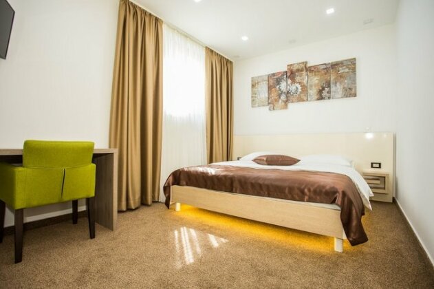 Hotel National Zagreb - Photo2