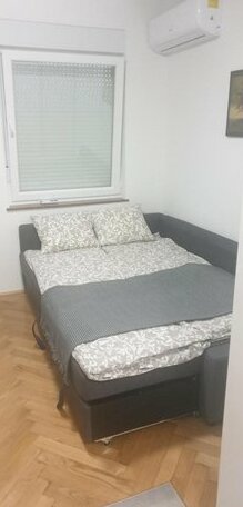 Studio Apartman Ozaljska 96 - Photo4