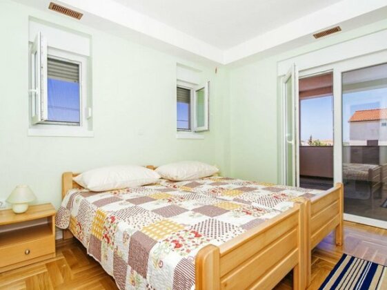 Holiday Home Karlo - Photo5