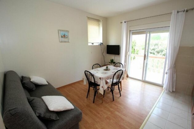 Holiday House Violeta - Photo2
