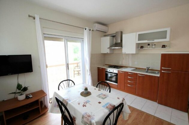 Holiday House Violeta - Photo5