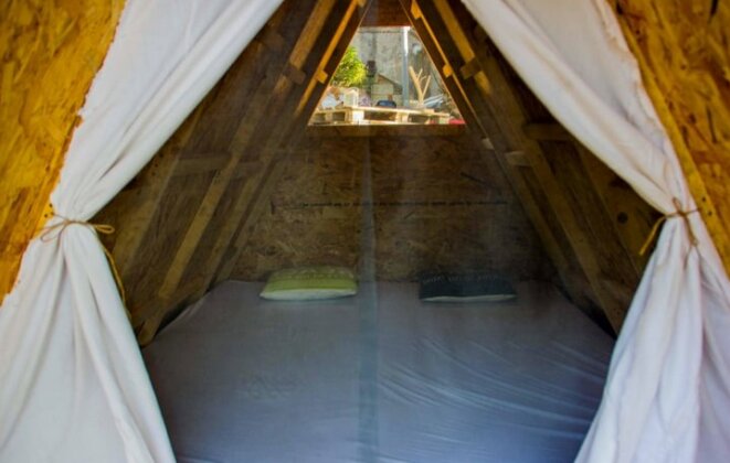 Cast Away - Eco Village - Photo4