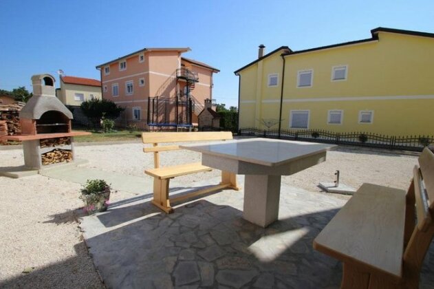 Apartments Dakovic Zbandaj - Photo5