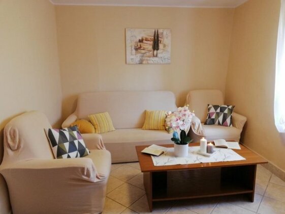 Holiday Home Matesini - Photo4