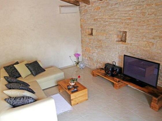 Istrian Holiday Home Zabrezani 66 - Photo5