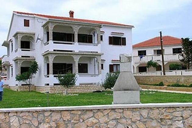 Apartements Vrulja III