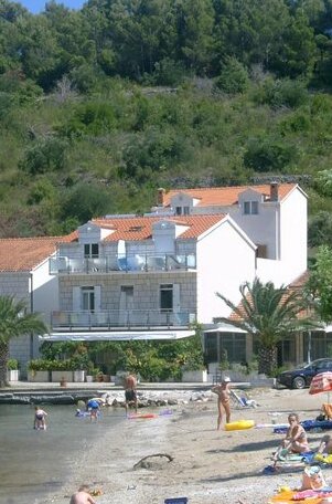 Next to sea Zuljana - Photo5