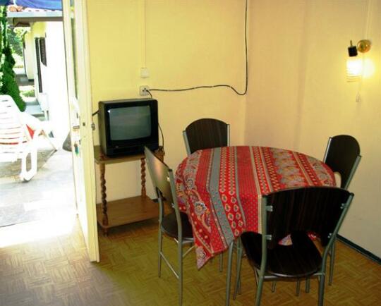 Esthajnal Apartmanok - Photo3