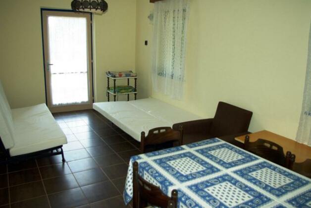 Esthajnal Apartmanok - Photo5
