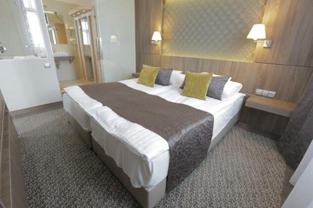 Duna Wellness Hotel - Photo4